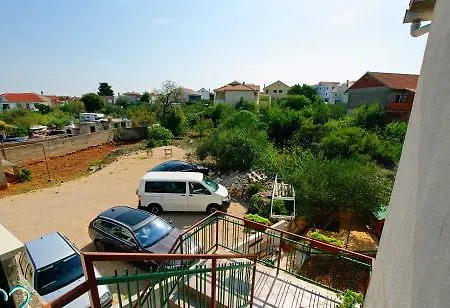 Apartman Luke Beach 4+1 Di 351 *